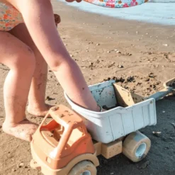 Autocarro ribaltabile in bioplatica dantoy