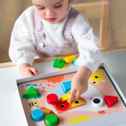 Baby shape con chiodoni in legno