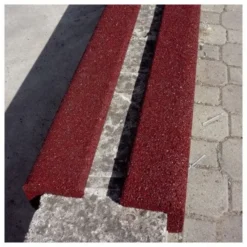 Coprispigolo per esterno