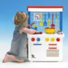 Cucina dei piccoli con accessori