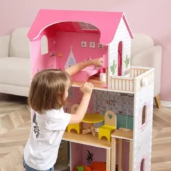 Grande casa con terrazzo