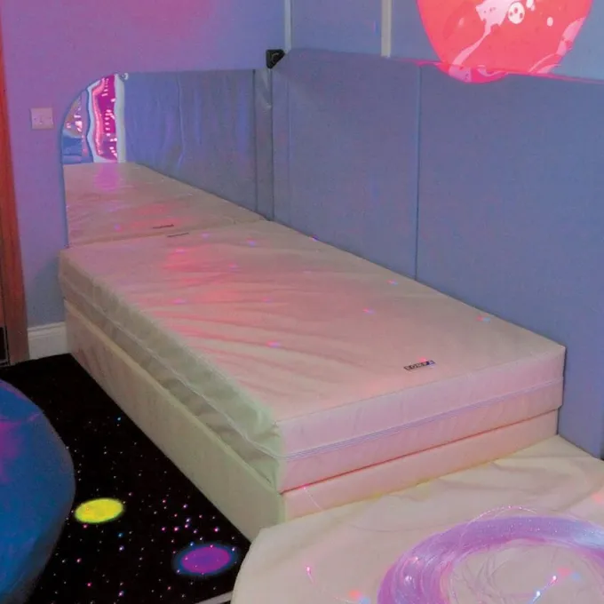 Letto ad acqua musicale vibrante