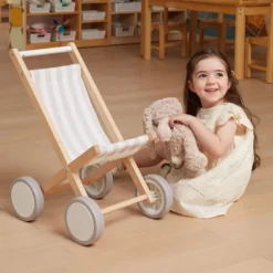 Passeggino per bambole in legno