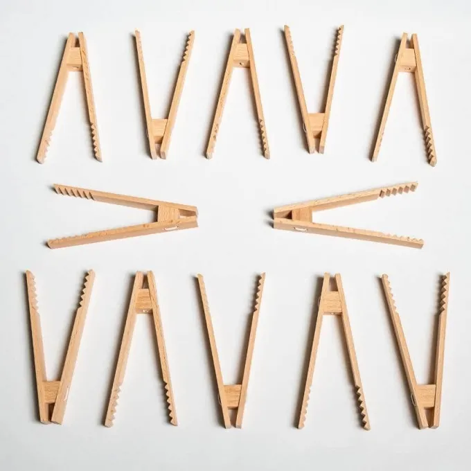 Pinzette in legno per motricità fine