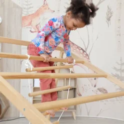 Scala a 6 pioli per playground