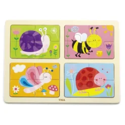 Tavola dei primi puzzle nel prato
